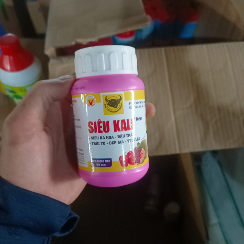 Phân đầu trâu SIÊU KALI + KẼM - lọ 100g cho hoa và cây ăn trái giúp Nhiều hoa - Đậu trái - Quả to - Tươi l