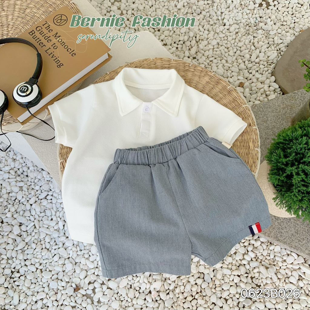 Bộ polo trắng cộc tay phối quần kaki viền kẻ Bernie cho bé