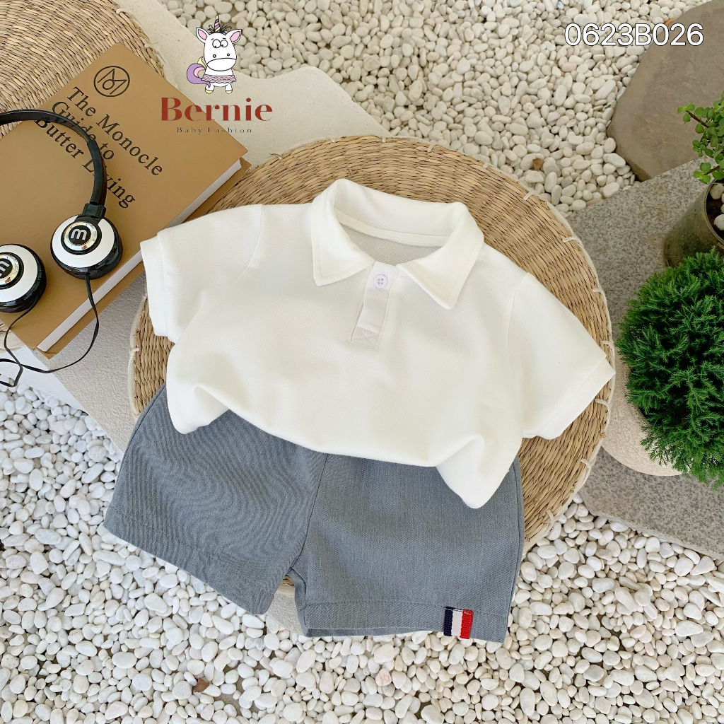 Bộ polo trắng cộc tay phối quần kaki viền kẻ Bernie cho bé