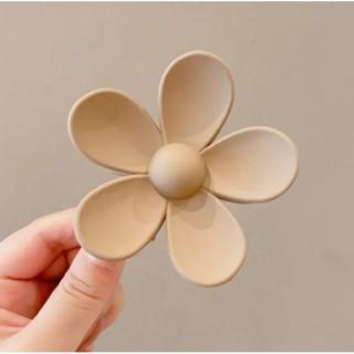 Kẹp tóc phong cách Hàn Quốc cho nữ