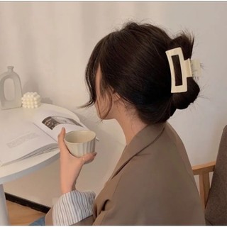 Kẹp tóc phong cách Hàn Quốc cho nữ
