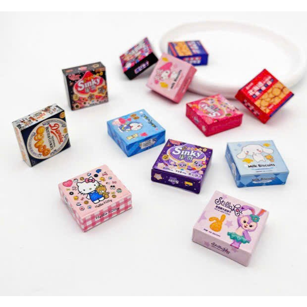 Mô hình hộp bánh vuông trang trí nhà búp bê