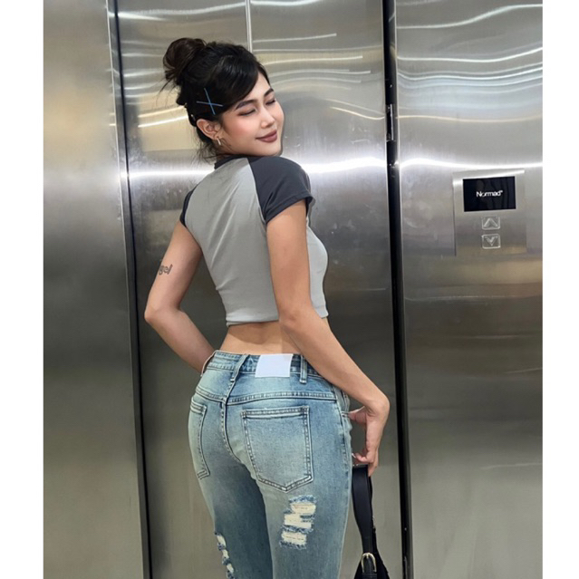 Quần jeans loe Y2k cạp thấp