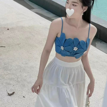 Set Áo Hai Dây Hoa Đính Cườm Kèm Chân Váy Xòe Dài LT0119