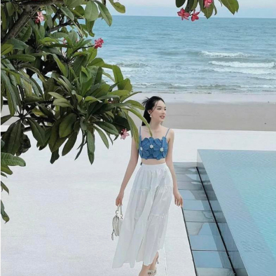 Set Áo Hai Dây Hoa Đính Cườm Kèm Chân Váy Xòe Dài LT0119