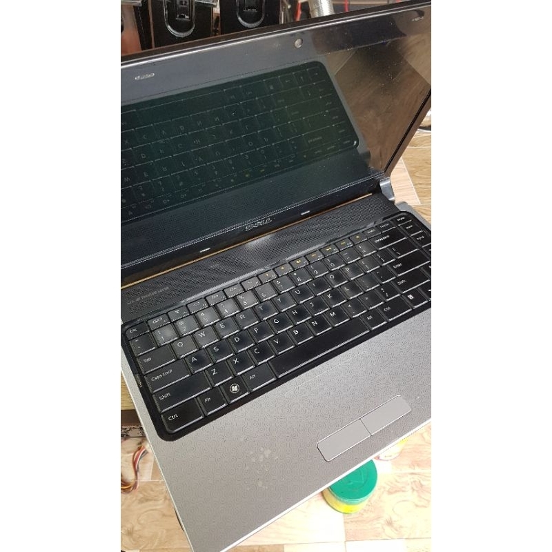 Laptop Dell Studio 14/1450 màn led phím led qua sử dụng