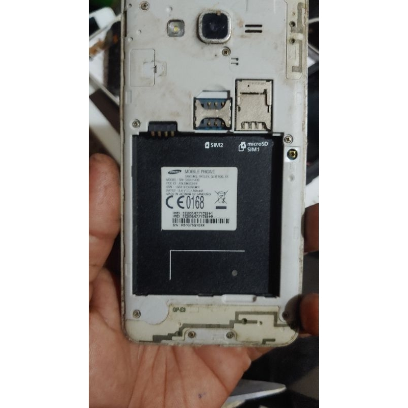 Xác điện thoai samsung g531