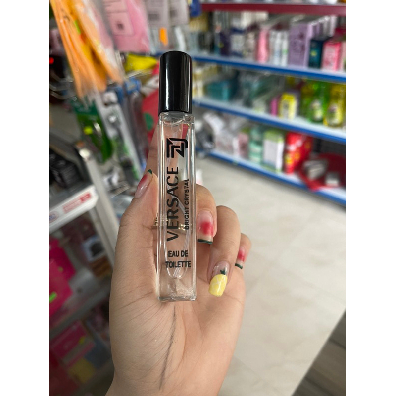 Nước hoa dạng xịt bỏ túi