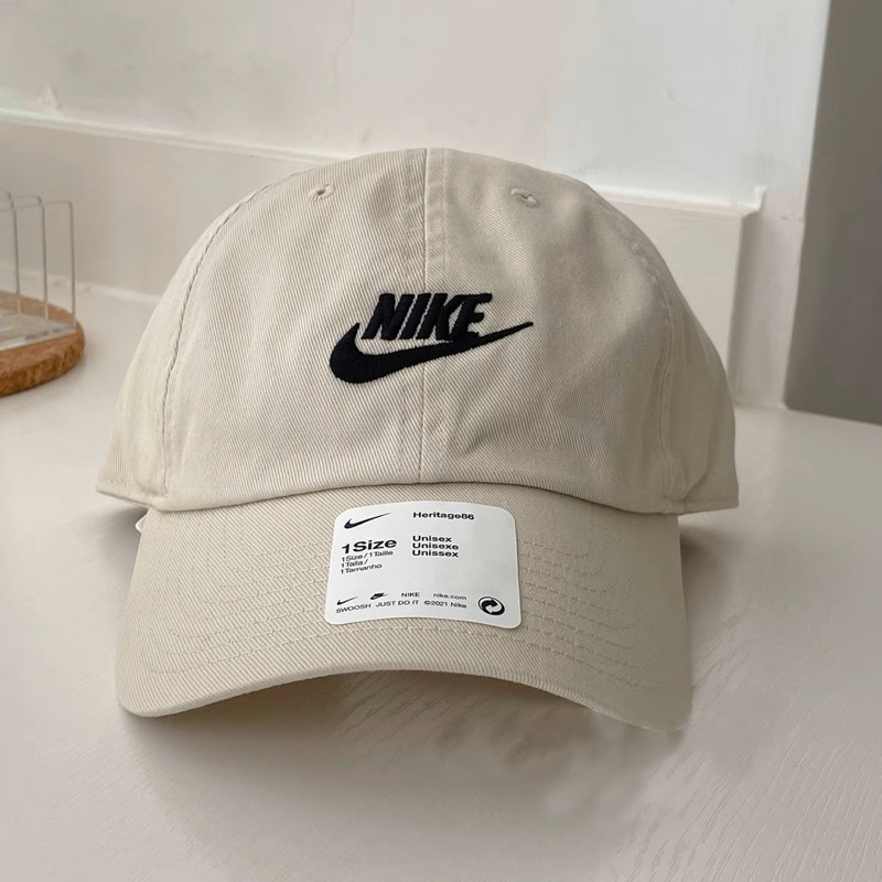 Nón lưỡi trai kaki màu be CAPSAIGON Thêu NIKEE trendy 2023 unisex nam nữ