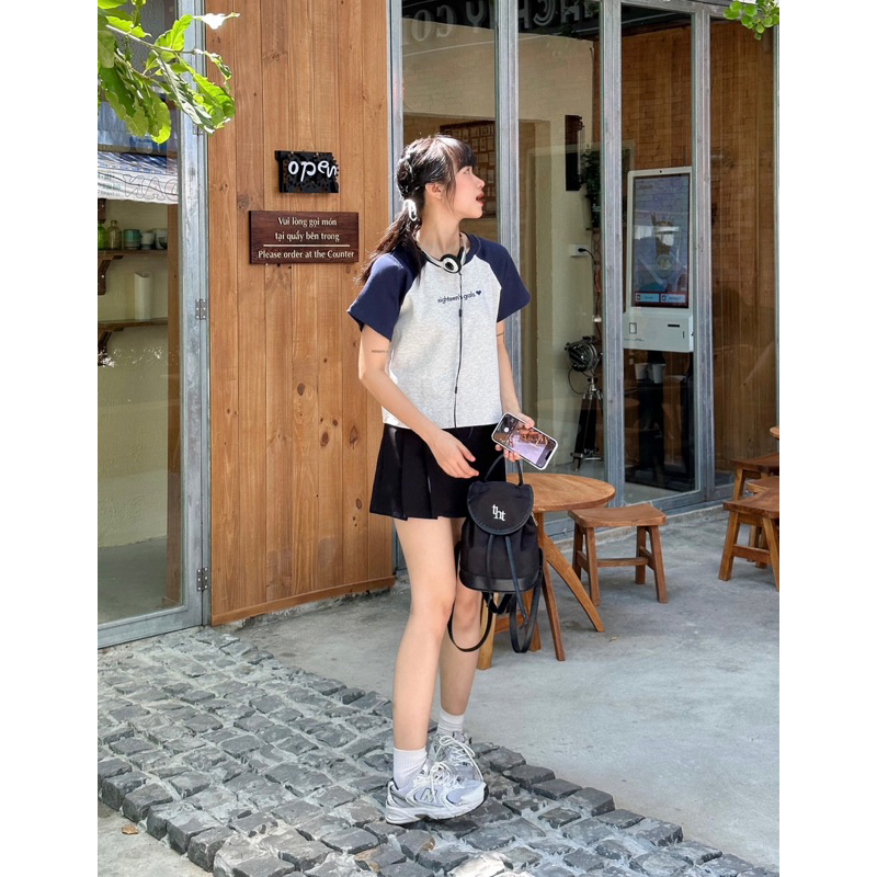 Eighteen Gals Raglan Tee ✿ 𝐁𝐲 𝐄𝐢𝐠𝐡𝐭𝐞𝐞𝐧 𝐀𝐠𝐚𝐢𝐧