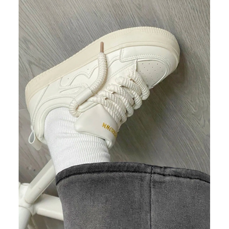 GIÀY THỂ THAO DÂY TRÒN ĐẾ SIÊU MỀM