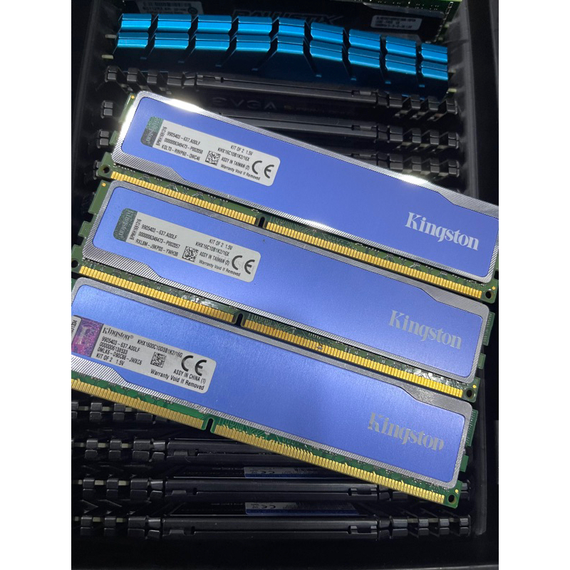RAM MÁY BÀN PC DDR3 8G 1600 KINGSTON TẢN NHIỆT - bảo hành 1 tháng