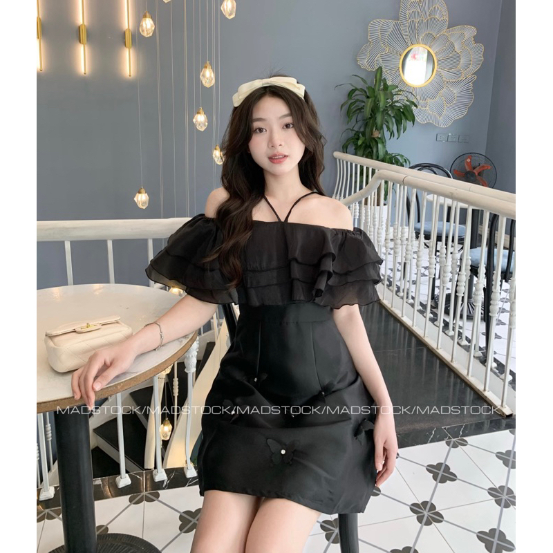 Váy trễ vai tầng bèo *Miana* đính hoa chất tafta tiểu thư