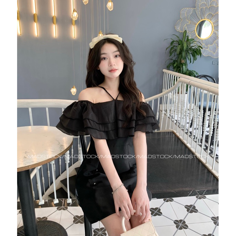 Váy trễ vai tầng bèo *Miana* đính hoa chất tafta tiểu thư