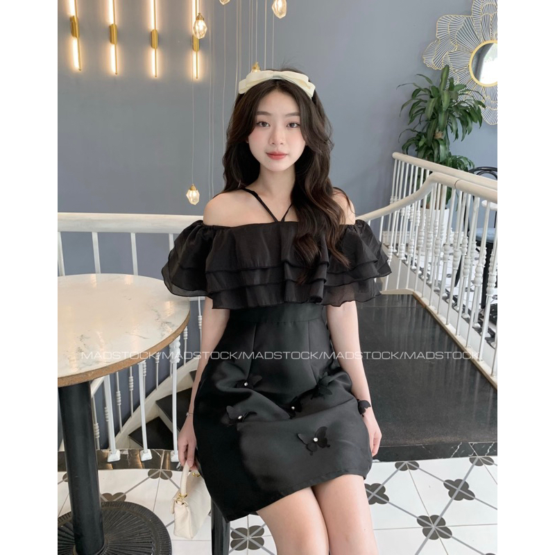 Váy trễ vai tầng bèo *Miana* đính hoa chất tafta tiểu thư