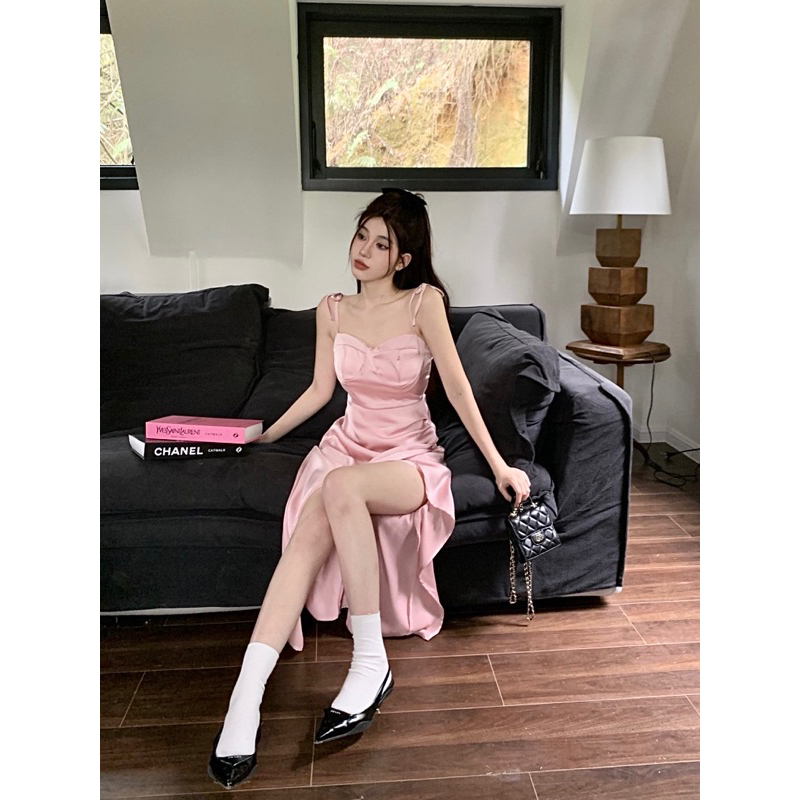 Đầm Hai Dây maxi Vải Satin Màu Blackpink xẻ đùi sexy sang chảnh quyến rũ