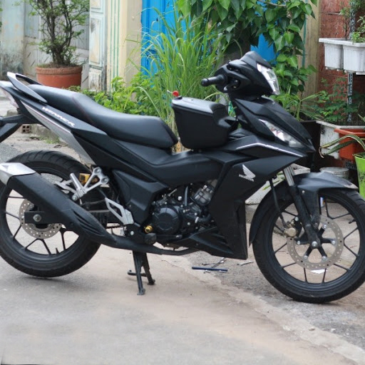 Thùng giữa givi G10N hàng chính hãng mới 100% - BH 2 Năm