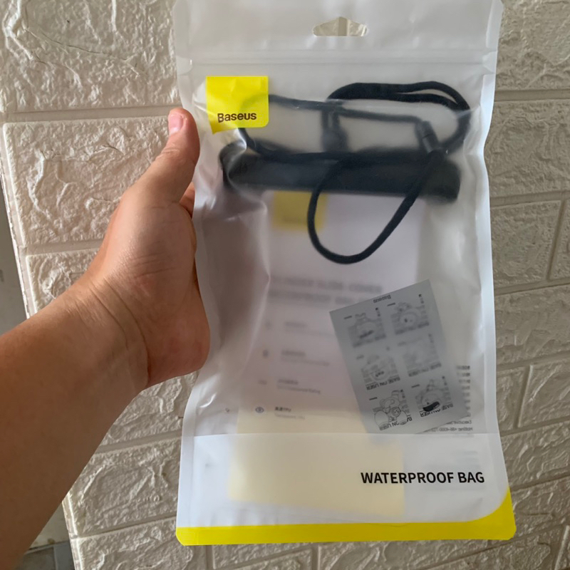 Túi chống nước Ipx-8 Baseus nắp trụ trượt ngang