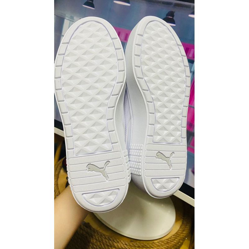 GIÀY THỂ THAO PUMA WOMEN’S SMASH PLATFORM V2 SNEAKER SIZE 37