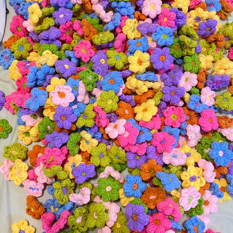 Hoa len handmade- Hoa len gắn áo (Hàng có sẵn)