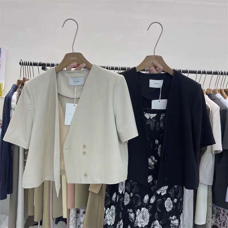 ÁO KHOÁC BLAZER NGẮN TAY DÁNG LỬNG CÓ XẺ LƯNG_CICI.HOUSE