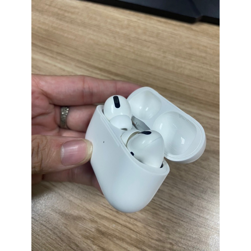 Tai Nghe Phiên Bản PRO - Used và Likenew Chính Hãng