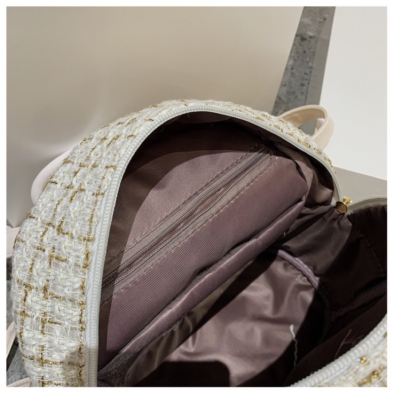 TWEED BACKPACK TRẮNG  - BALO DẠ TWEED KÈM MÓC KHOÁ DA HÌNH CÚN