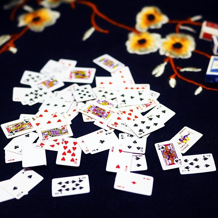 BỘ BÀI SIÊU MINI 54 LÁ , 1.5CM