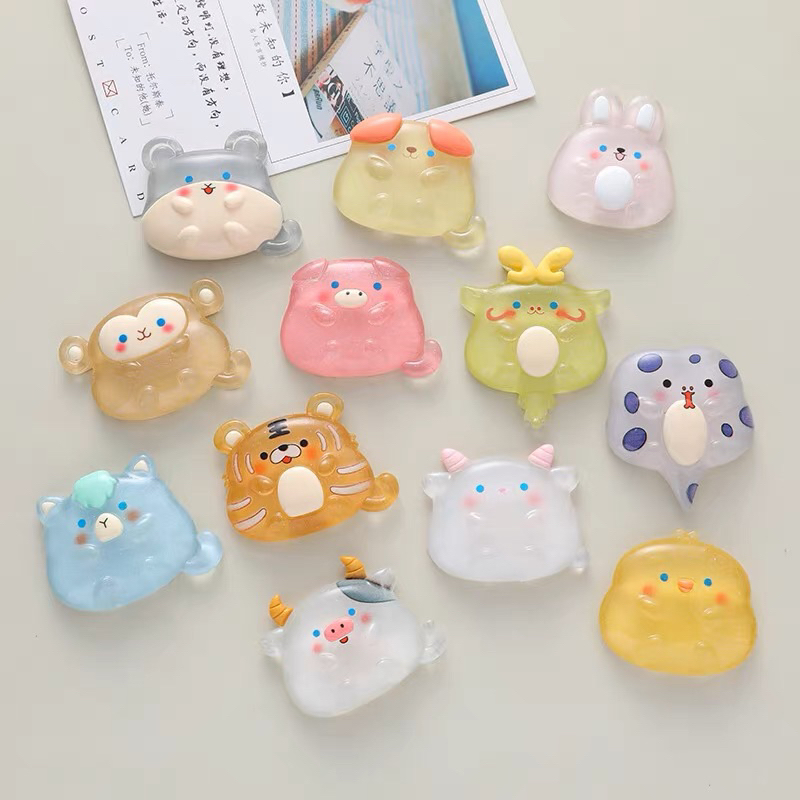 (Mua từ 3sp để được giá tốt) Charm 3D nổi mẫu 12 con giáp ( loại trong )