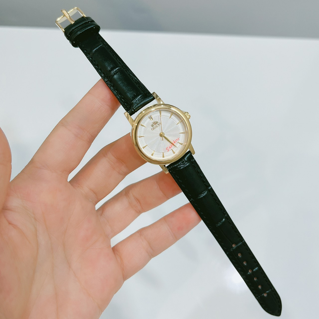 Đồng Hồ Nữ ORIENT  Dây Da, Size mặt 26mm, Kính sapphire chống trày ,máy pin,3kim, máy nhật, chống nước , Bảo Hành 12 t