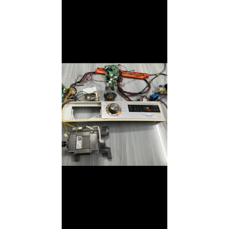 Bo mạch hiển thị máy giặt electrolux dùng chung nhiều mã ewf10932, 10932S , 12732 ,12832, 12932.