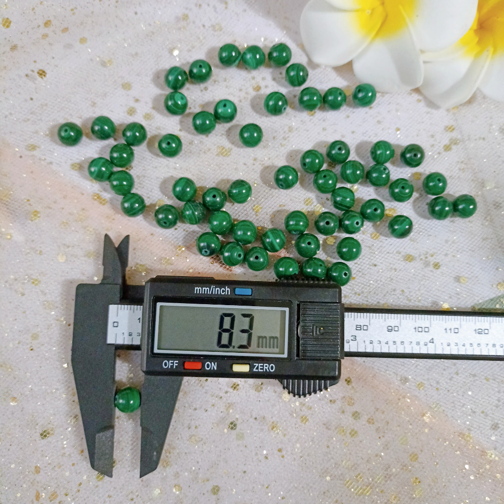 Hạt xỏ vòng đá malachite