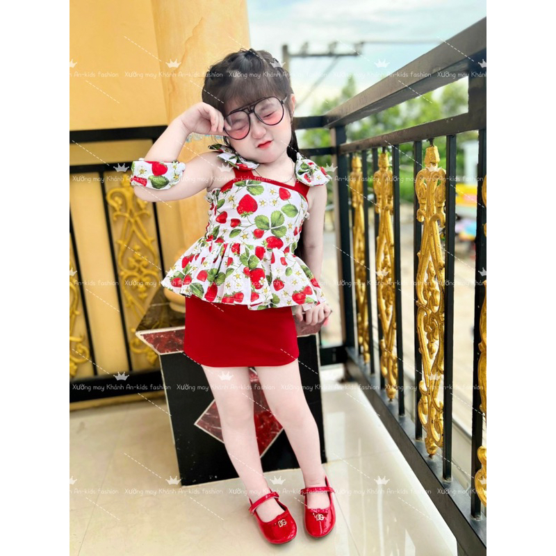 Sét chân váy đỏ +áo 2 dây bé gái