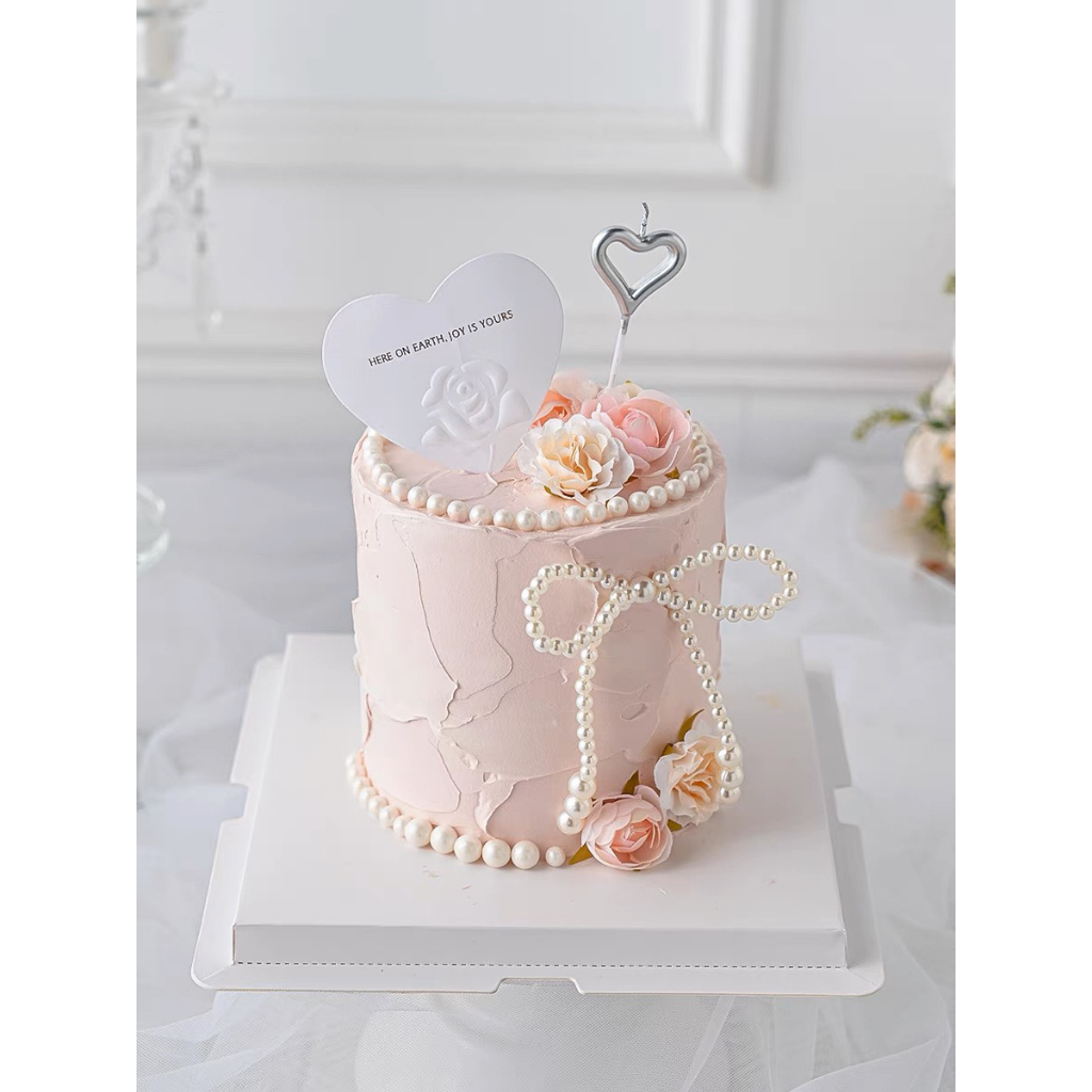 Trang trí chuỗi ngoc trai trắng