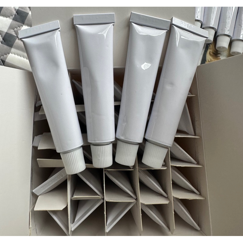 Tê trắng phun xăm,spa thẩm mĩ loại 1 tuýp kem ruột hồng