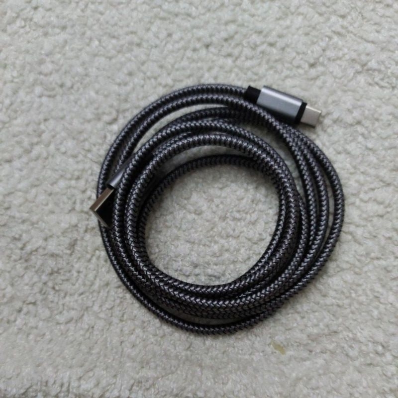 Dây cáp sạc điện thoại 1m và 2m.