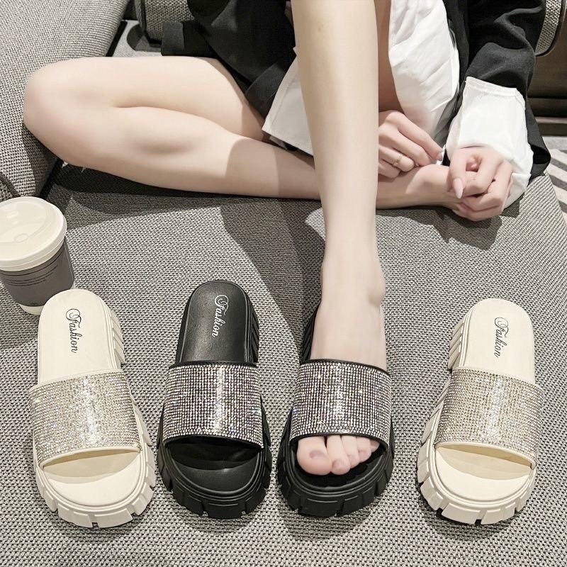 Dép Đế Dày Đính Đá Thời Trang Mùa Hè Dễ Phối Đồ Dành Cho Nữ