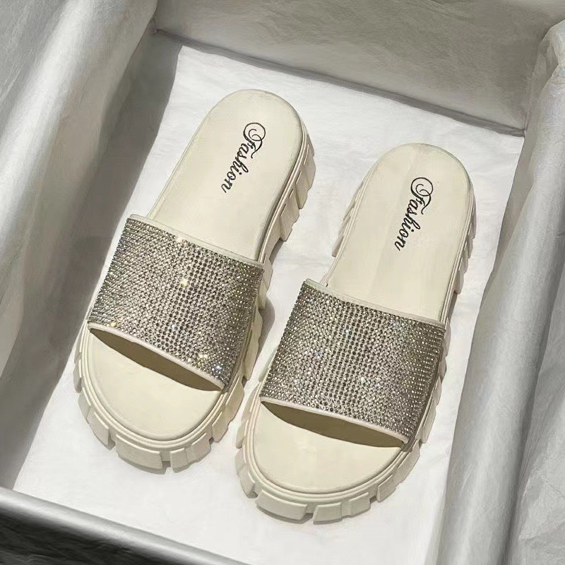 Dép Đế Dày Đính Đá Thời Trang Mùa Hè Dễ Phối Đồ Dành Cho Nữ