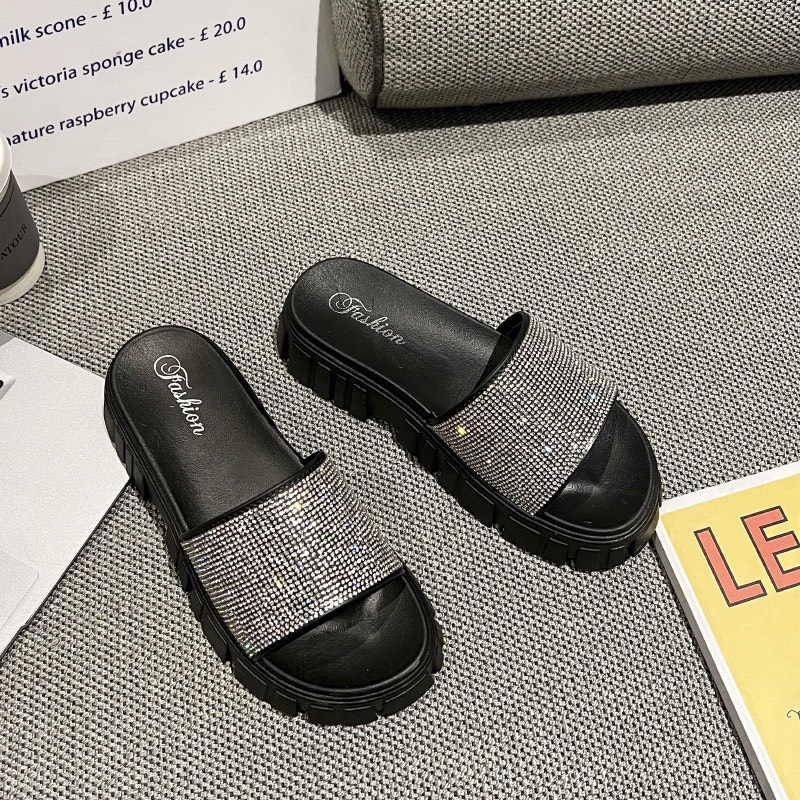 Dép Đế Dày Đính Đá Thời Trang Mùa Hè Dễ Phối Đồ Dành Cho Nữ