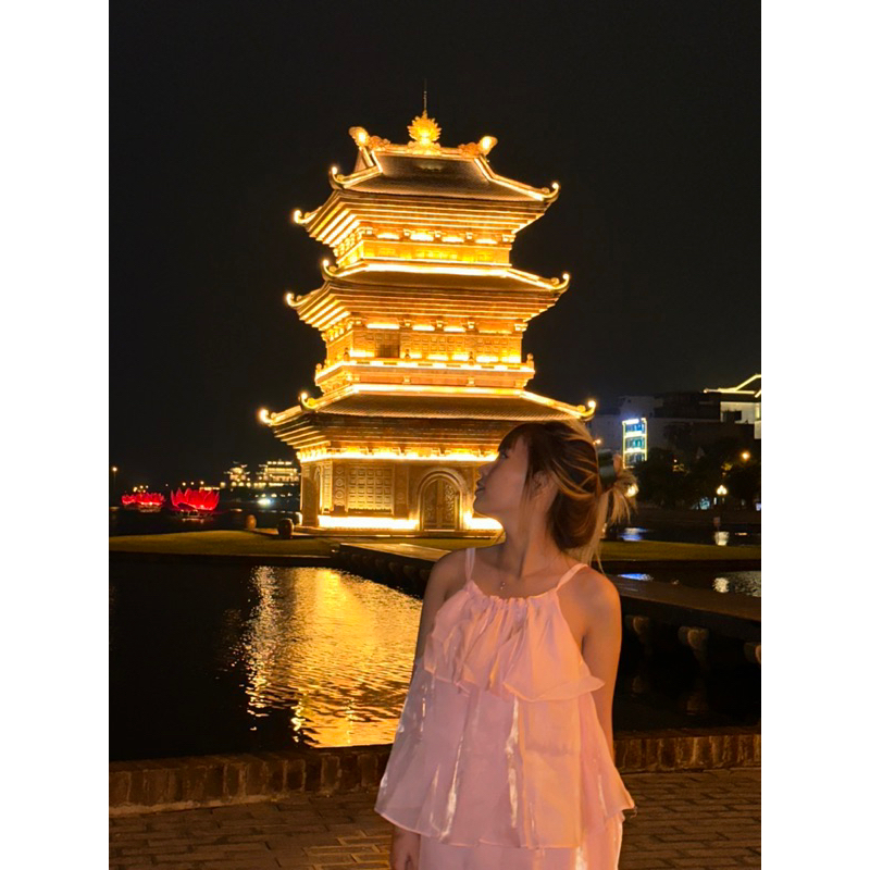Đầm 2 dây tầng hồng phấn siêu xinh