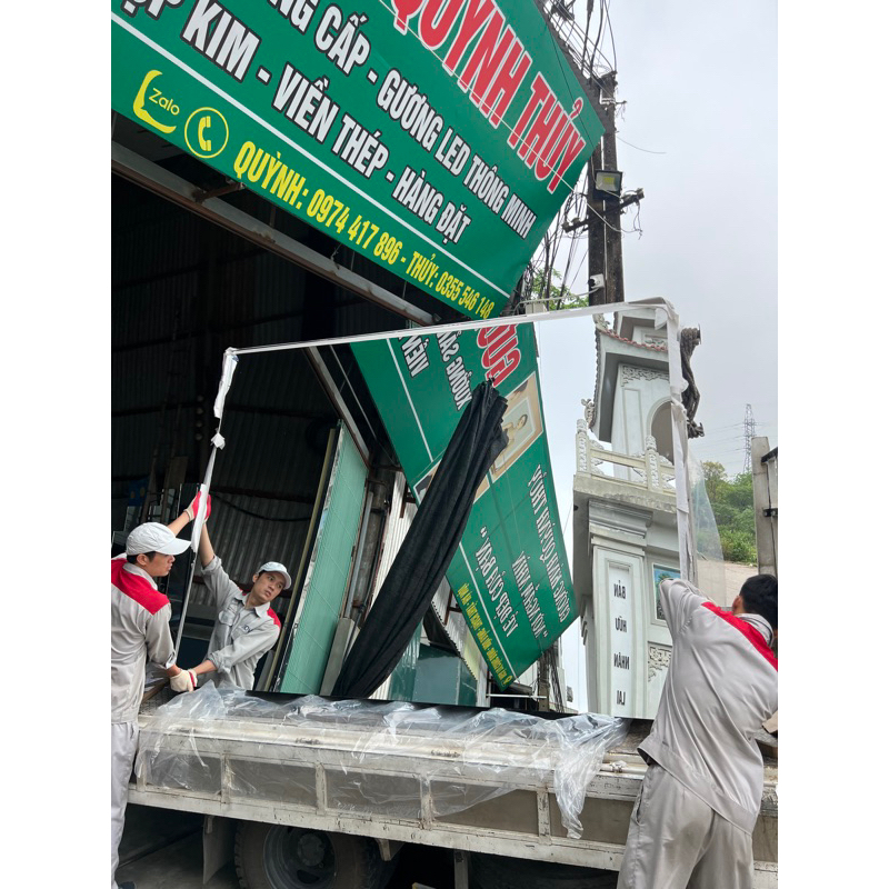 Gương tròn dán tường 𝐇𝐚̀𝐧𝐠 𝐡𝐨𝐭, 𝐠𝐢𝐚́ 𝐱𝐮̛𝐨̛̉𝐧𝐠 , thủy tinh kèm đủ phụ kiện.