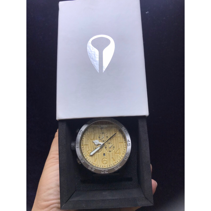 ⌚️Đồng hồ Sĩ Nam hiệu Nixon, thương hiệu Mỹ🇺🇸. Full hộp sổ. Hàng đã qua sử dụng