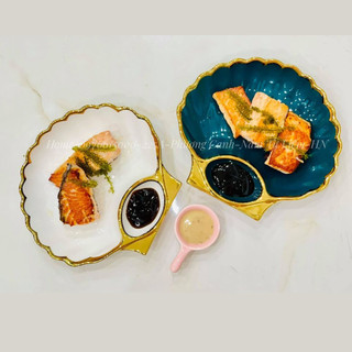 Đĩa ăn, trang trí bằng sứ *𝑭𝑹𝑬𝑬 𝑺𝑯𝑰𝑷* Đĩa hình vỏ sò cách điệu kèm khay đựng nước chấm tiện lợi.