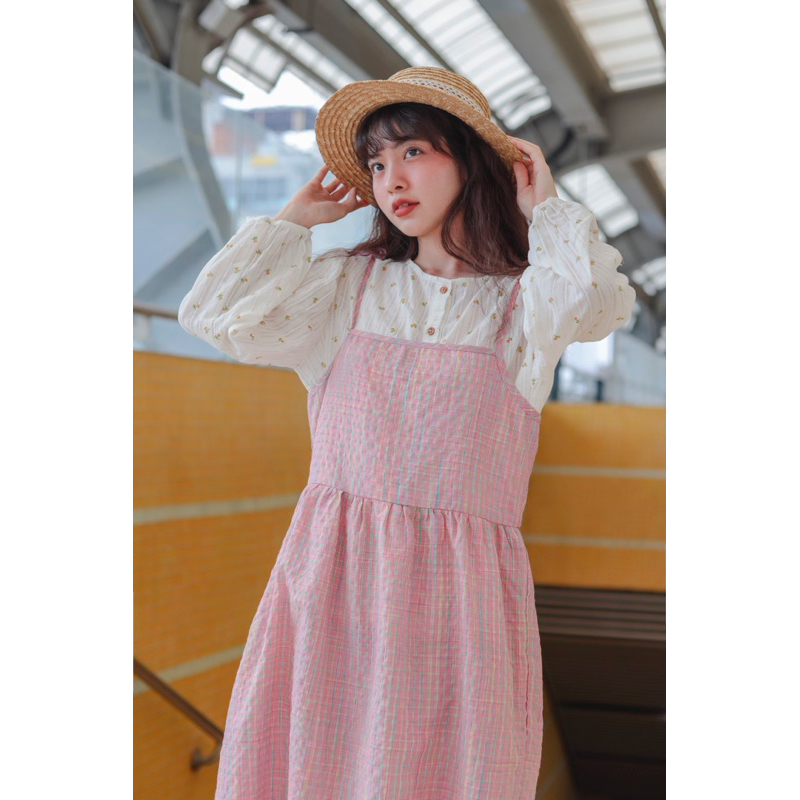 Váy hai dây Lá Xoè chất liệu vải xốp dập nhăn hoạ tiết kẻ caro | dây buộc nơ vai