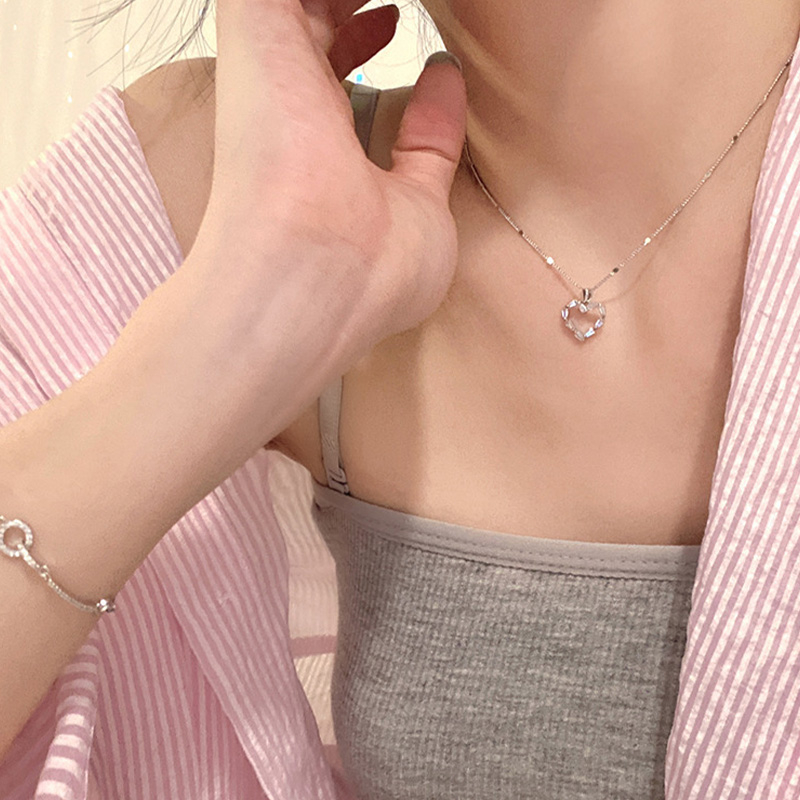 Vòng cổ Mạ Bạc 925 Mặt Hình Trái Tim Đính Đá Pha Lê Thời Trang Cho Nữ