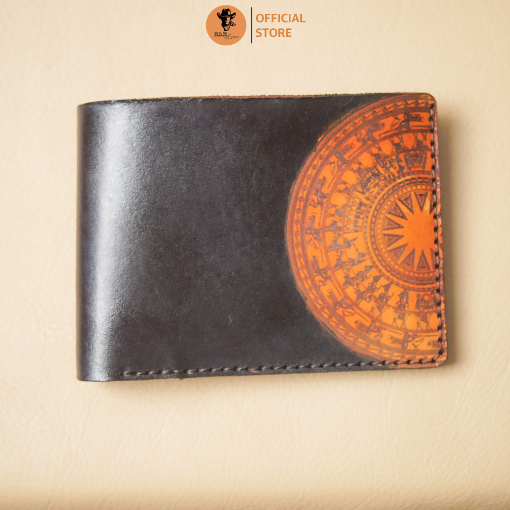 Ví nam Nữ Da Bò Italia Vegtan RAM Leather Khắc Trống Đồng Việt Nam Đen Tuyền