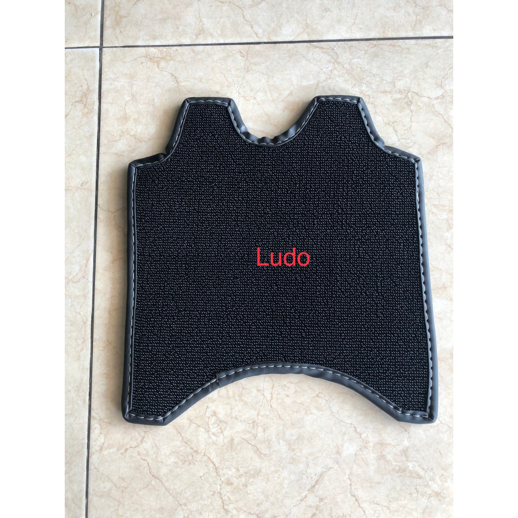 Thảm lót chân cho xe máy điện vinfat Ludo