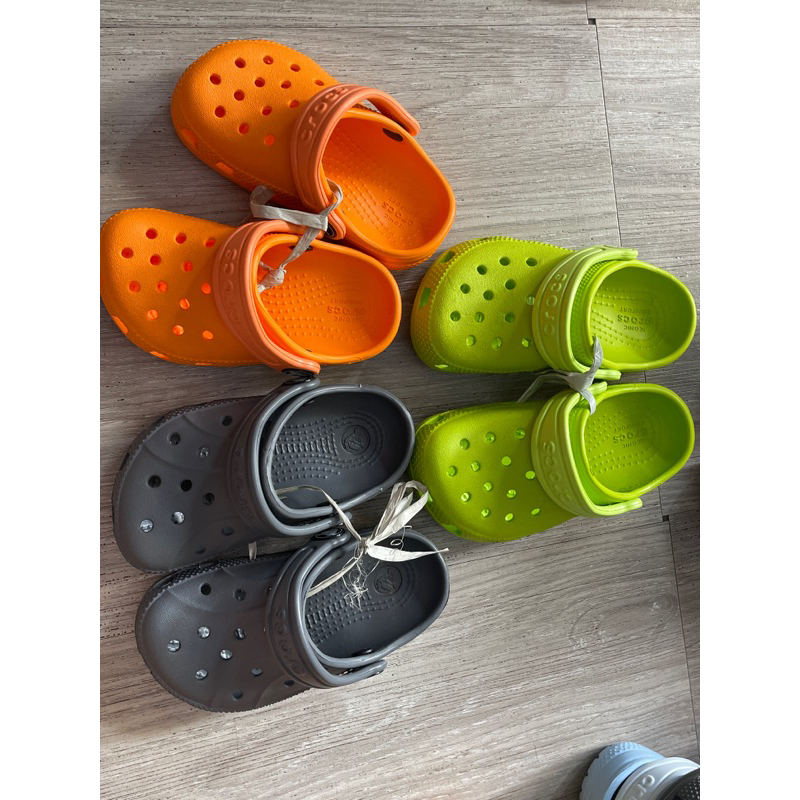 Dép Crocs size C6 chân 13,5cm