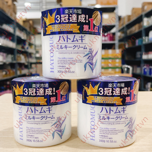 Kem Dưỡng Hatomugi Chiết Xuất Ý Dĩ Làm Sáng Da 300g