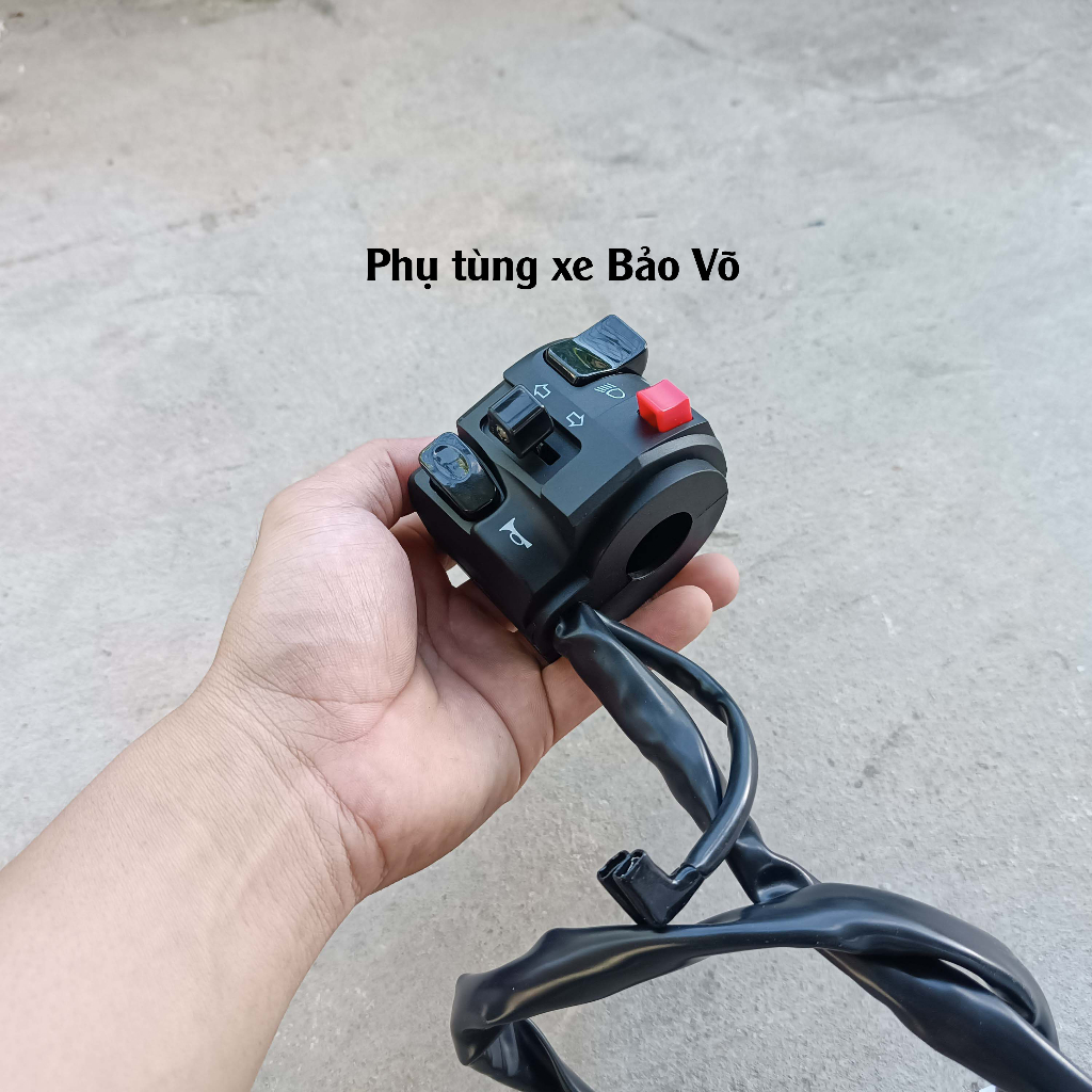 Cùm Công Tắc Z900 Gắn Ghi Đông Xe Máy 22mm